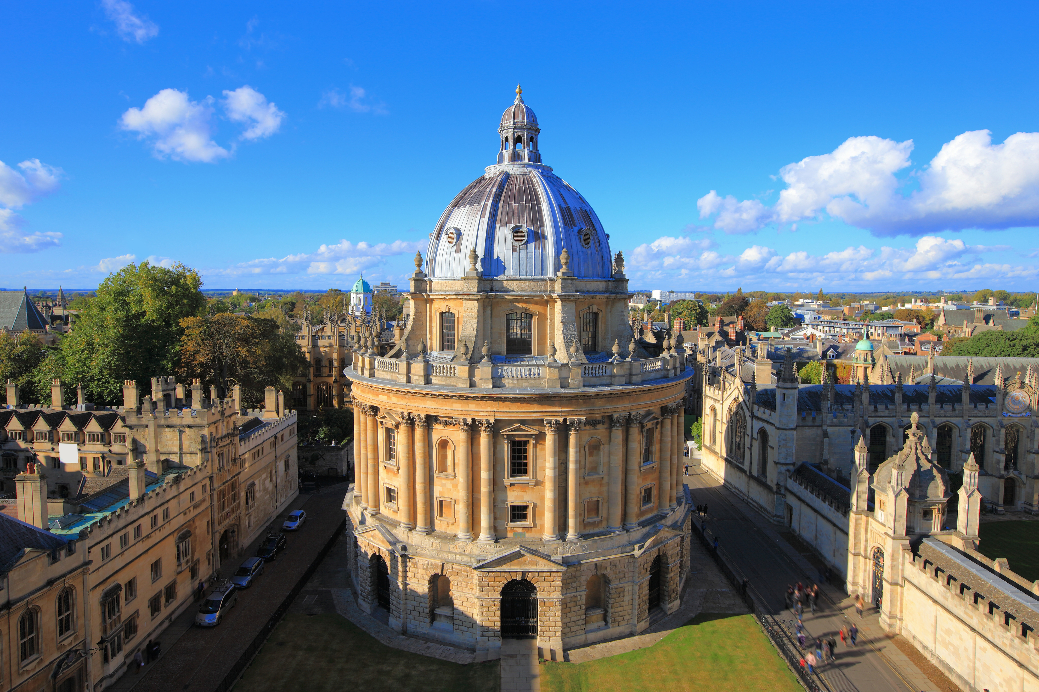 Oxford dic. Библиотека Рэдклиффа в Оксфорде. Сити-оф-Оксфорд. Камера Рэдклиффа в Оксфорде. Оксфордский университет Великобритания внутри.